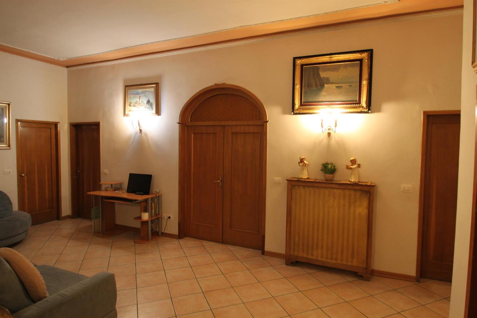 Eurotravel Bed And Car Hotel Lastra a Signa Buitenkant foto