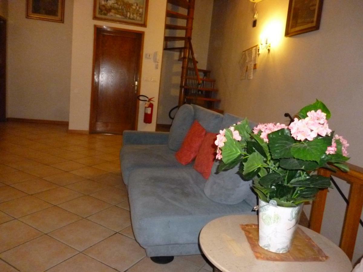 Eurotravel Bed And Car Hotel Lastra a Signa Buitenkant foto